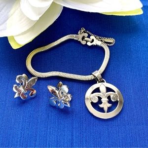 Vintage Monet Fleur De Lis Silvertone Bracelet And Clip Earrings